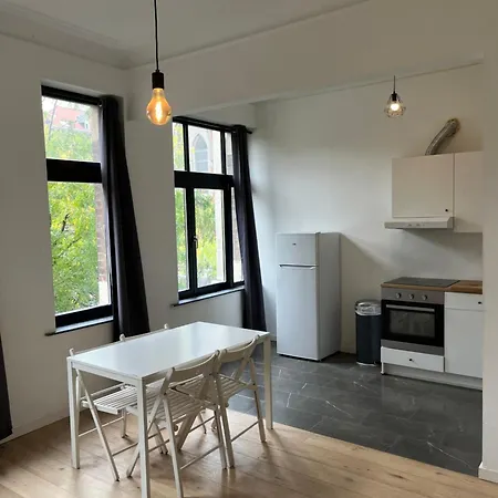 Flat South Brussels Apartment Exterior photo